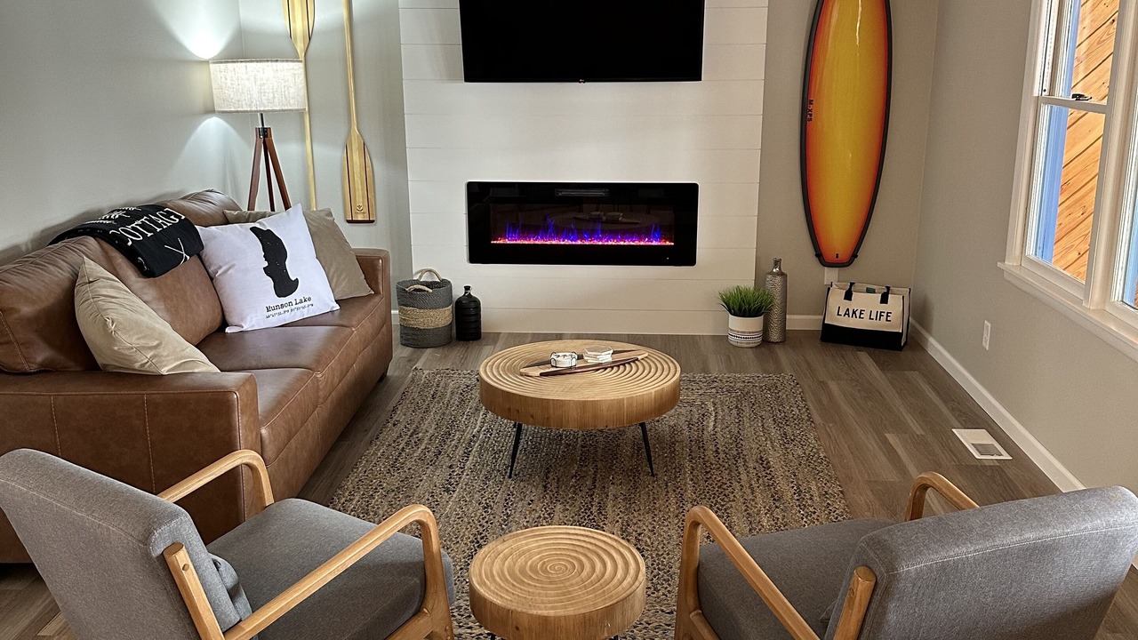 Photo of Livingroom in Detroit Lakes