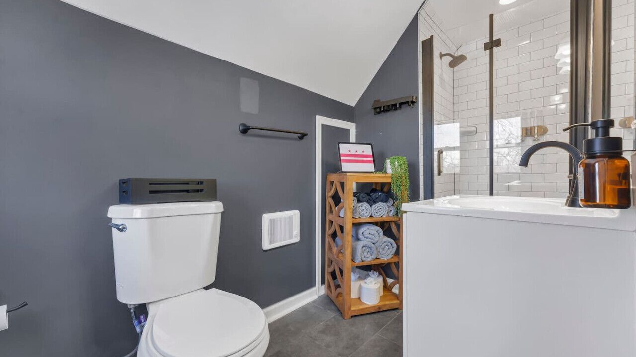 Photo of Bathroom in Woodridge