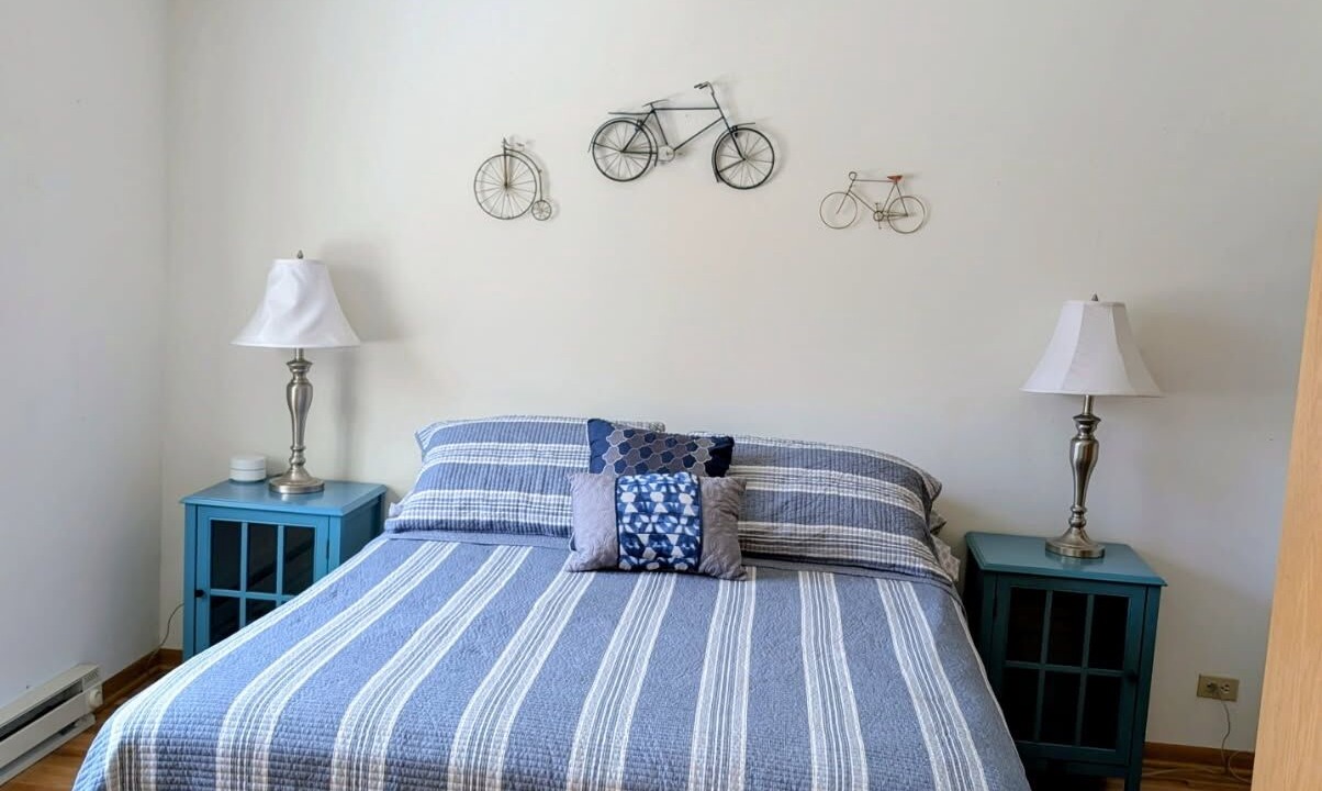 Photo of Bedroom in Ellison Bay