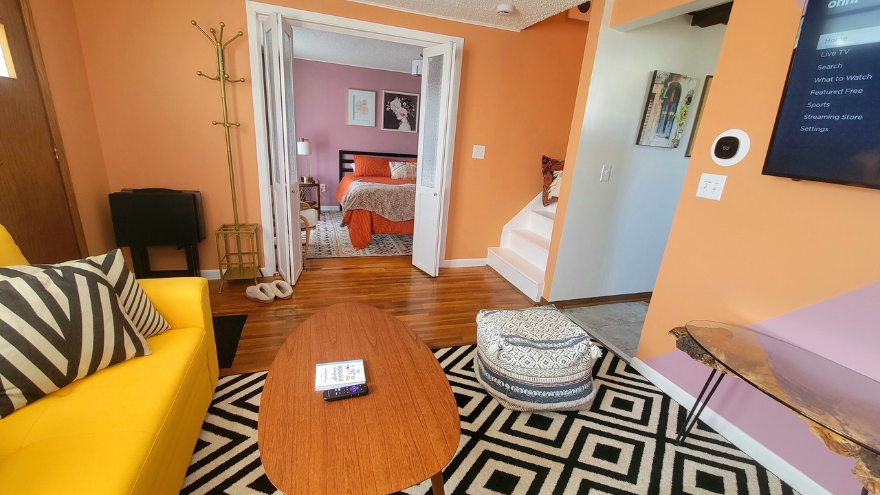 Photo of Bedroom in East Side Pioneers