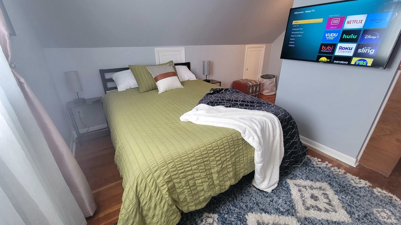 Photo of Bedroom in East Side Pioneers
