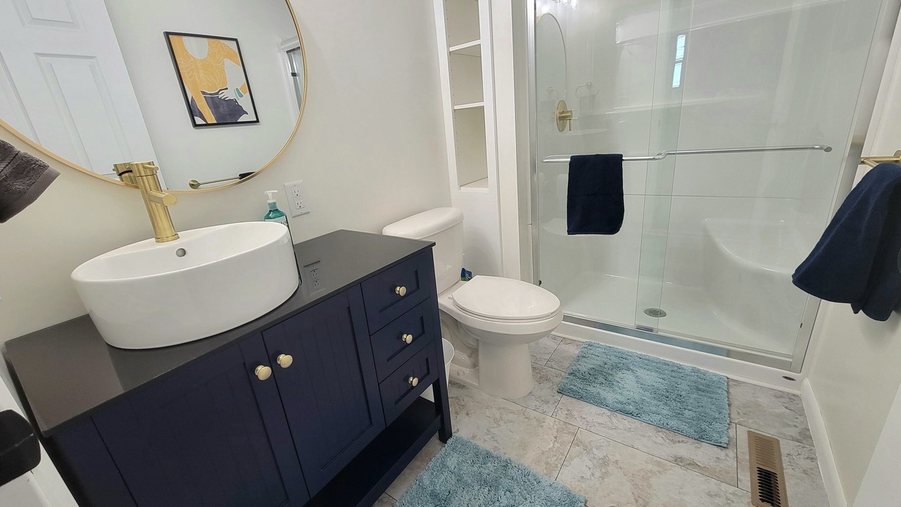 Photo of Bathroom in East Side Pioneers