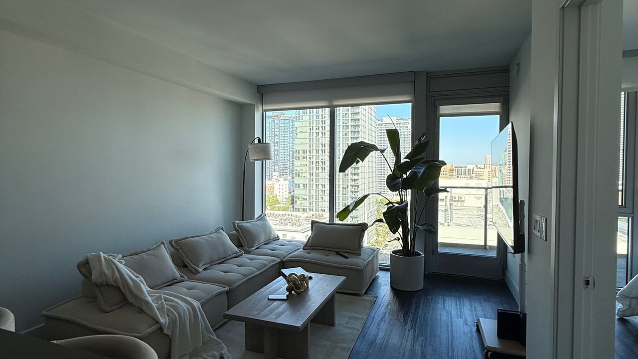 Photo of Livingroom in Downtown Los Angeles