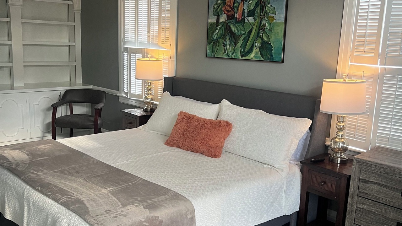 Photo of Bedroom in Pascagoula