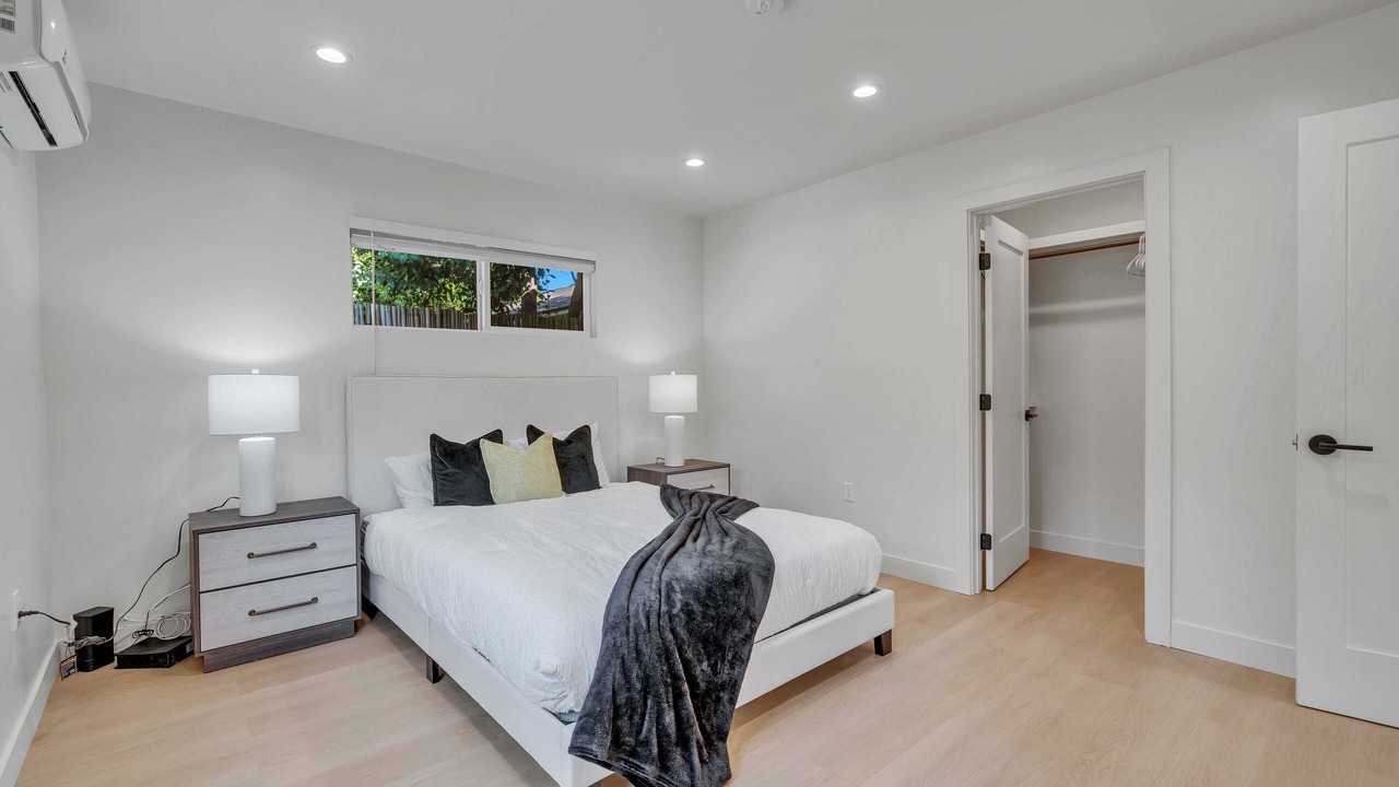 Photo of Bedroom in Van Nuys