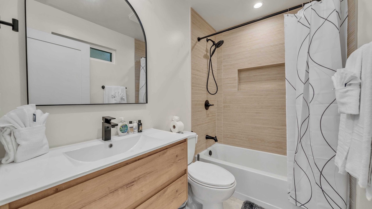 Photo of Bathroom in Van Nuys