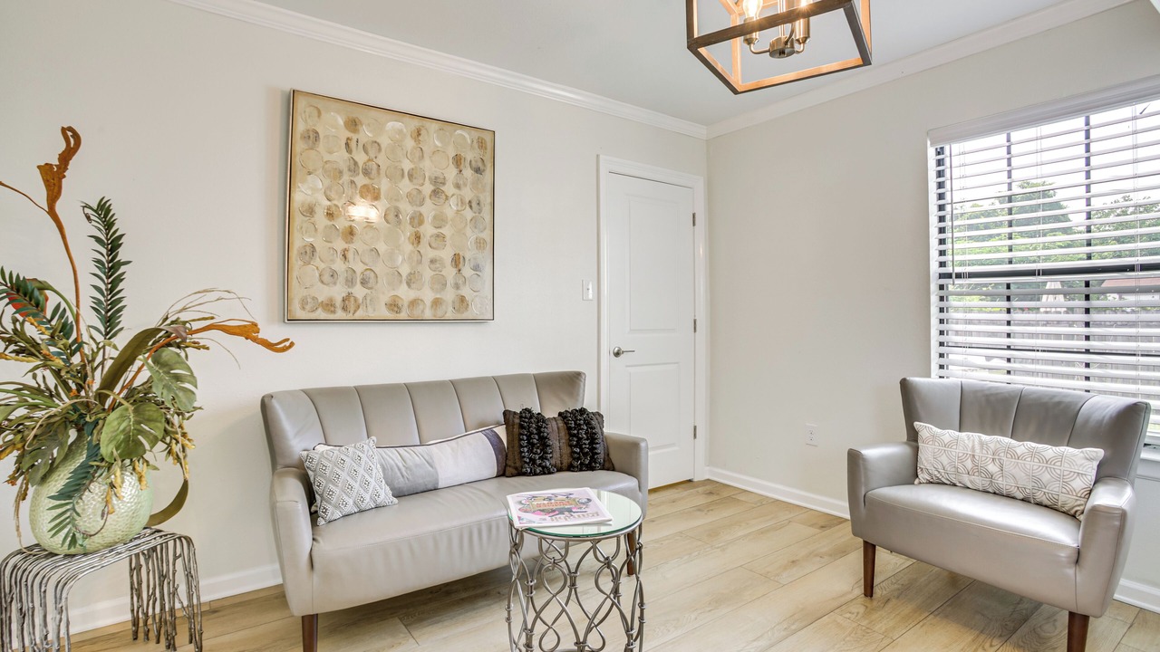 Photo of Livingroom in Faubourg Livaudais