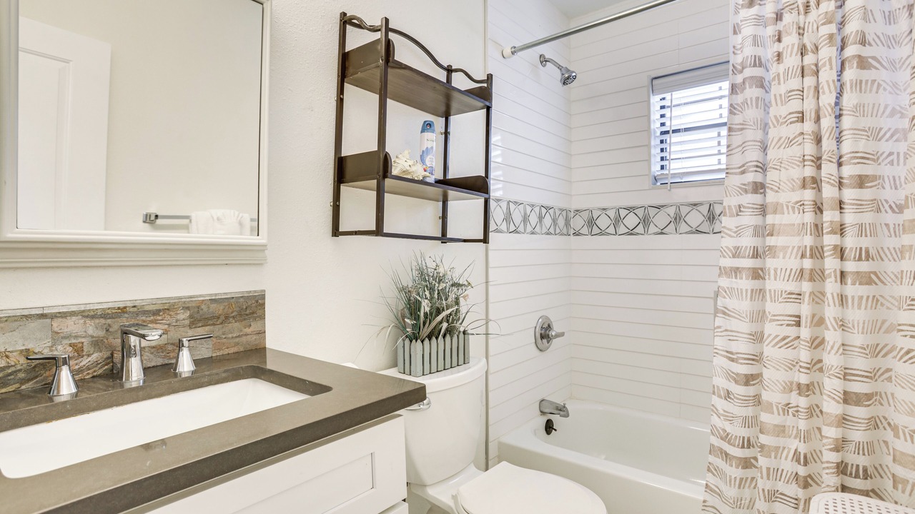 Photo of Bathroom in Faubourg Livaudais
