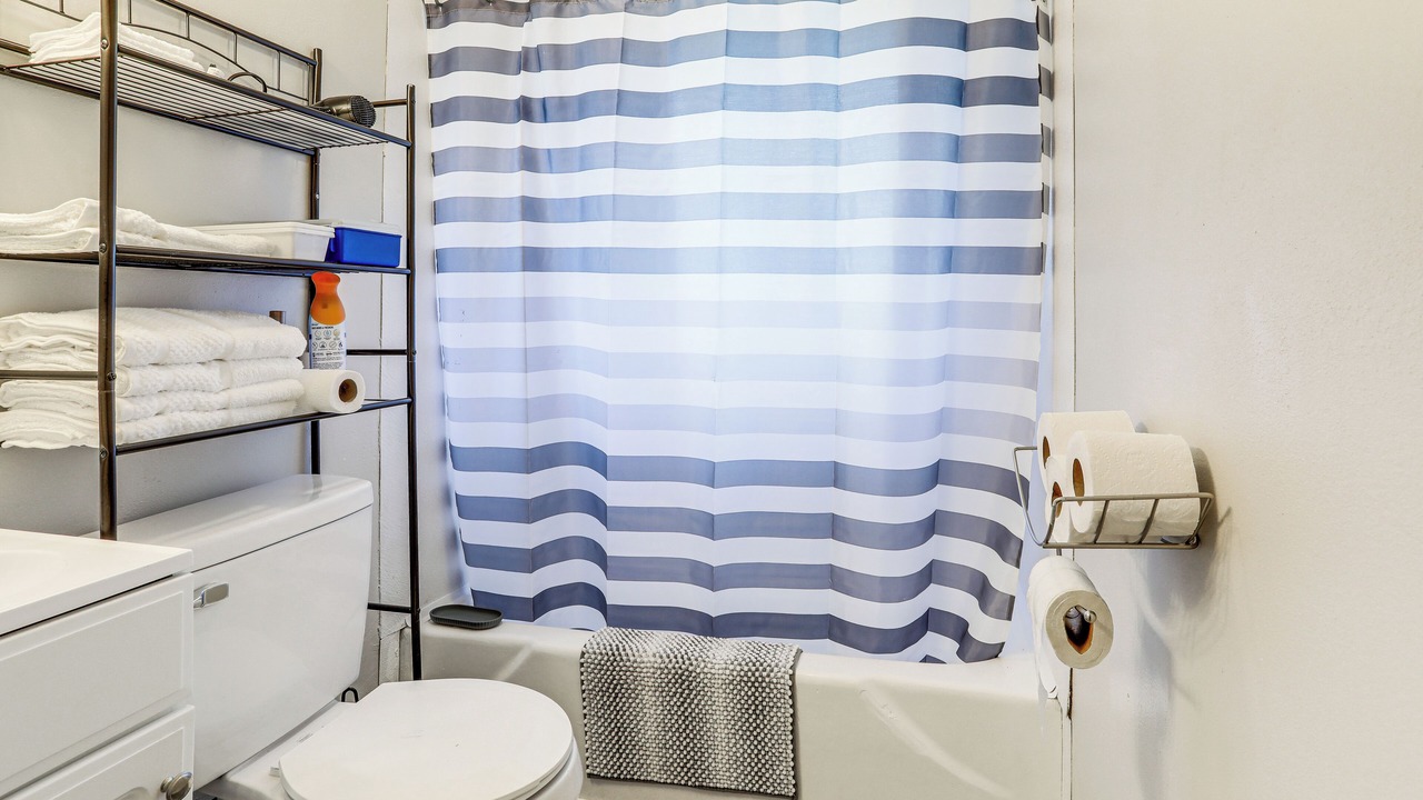 Photo of Bathroom in Sunshine