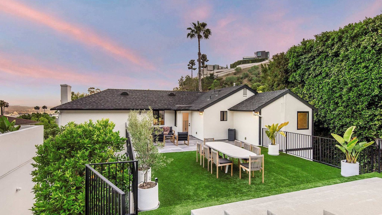 Photo of Others in Hollywood Hills West