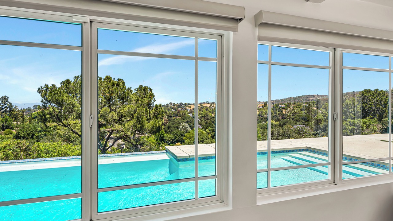 Photo of Outdoor in Woodland Hills
