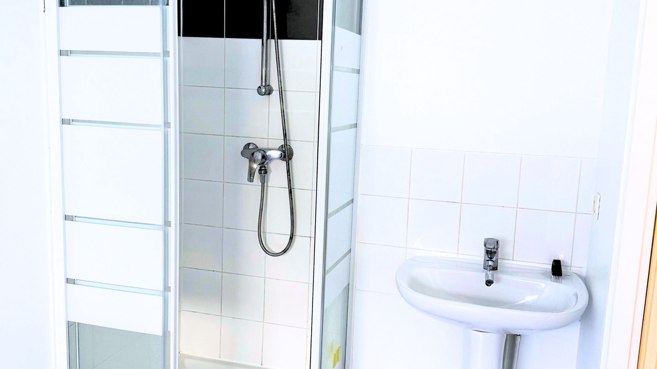 Photo of Bathroom in Domont