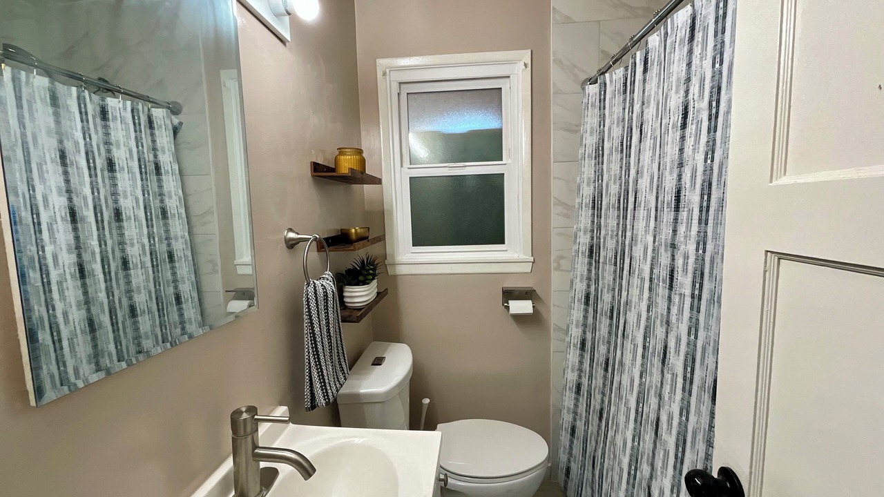 Photo of Bathroom in Somis