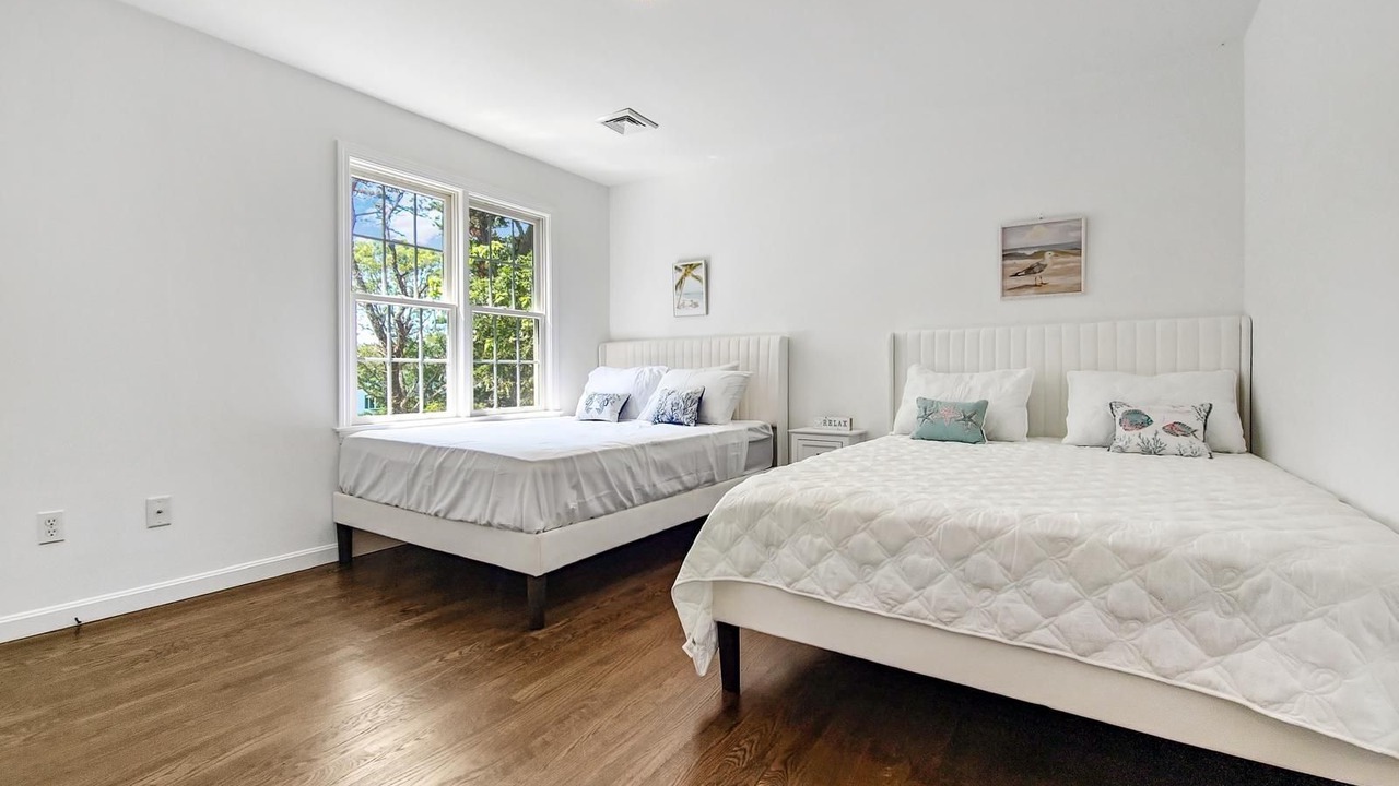 Photo of Bedroom in Centerville