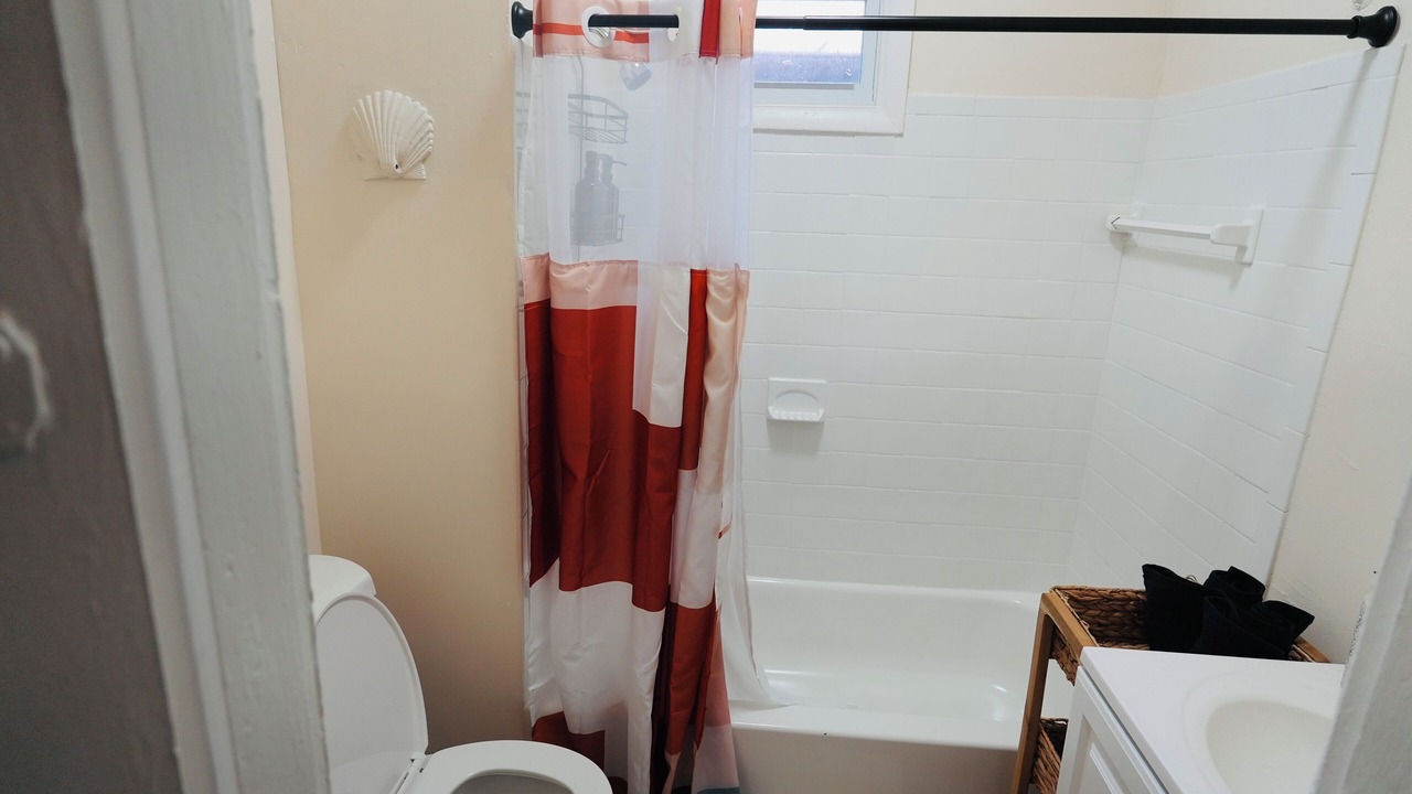 Photo of Bathroom in Truxton Circle