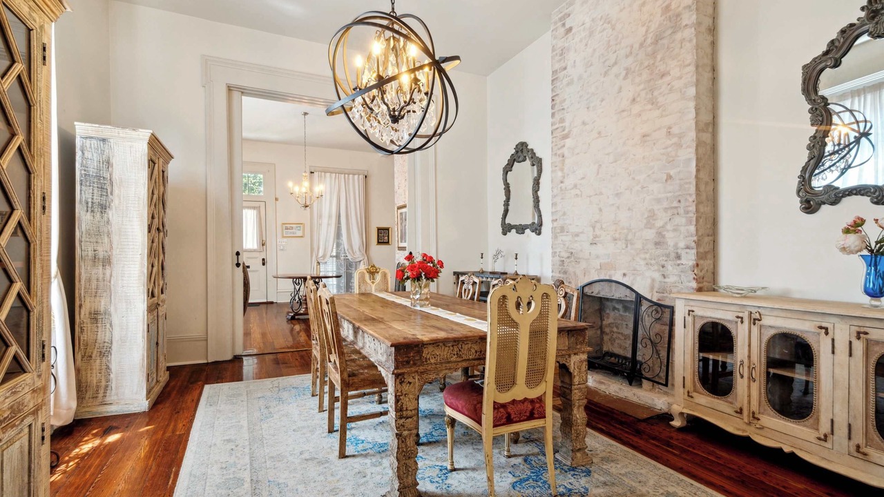 Photo of Bedroom in Lower Garden District