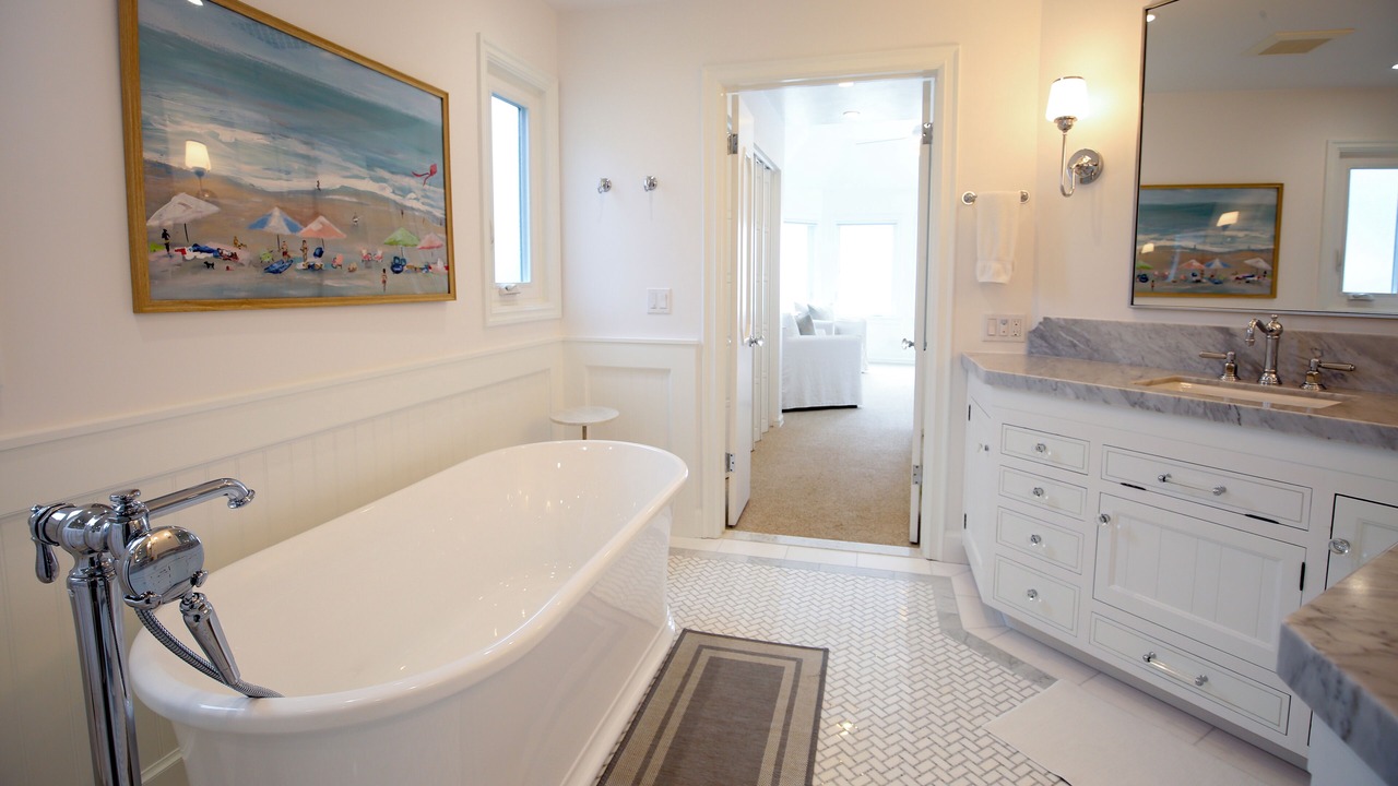Photo of Bathroom in Faria Beach
