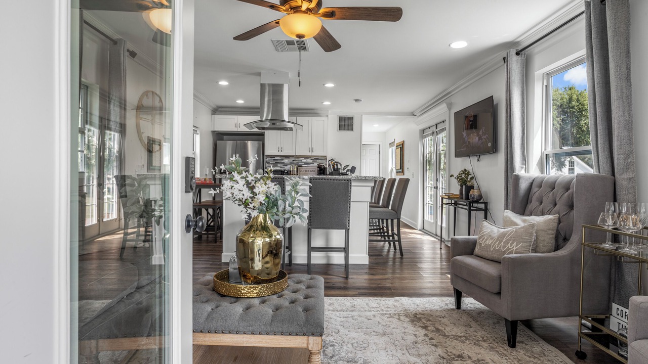 Photo of Livingroom in Pass Christian