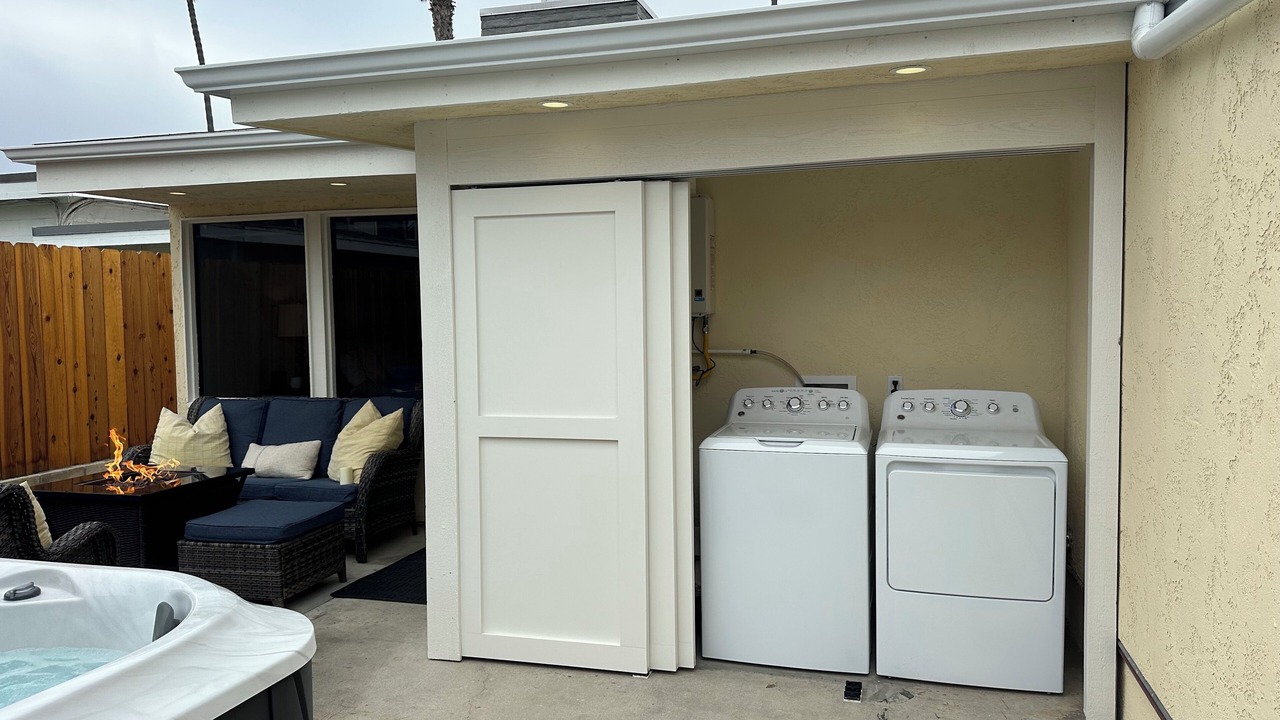 Photo of Patio Balcony in Pierpont Bay