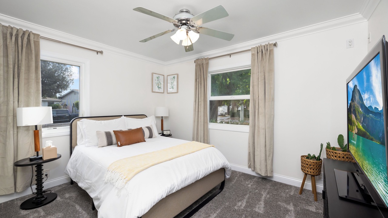 Photo of Bedroom in Fullerton