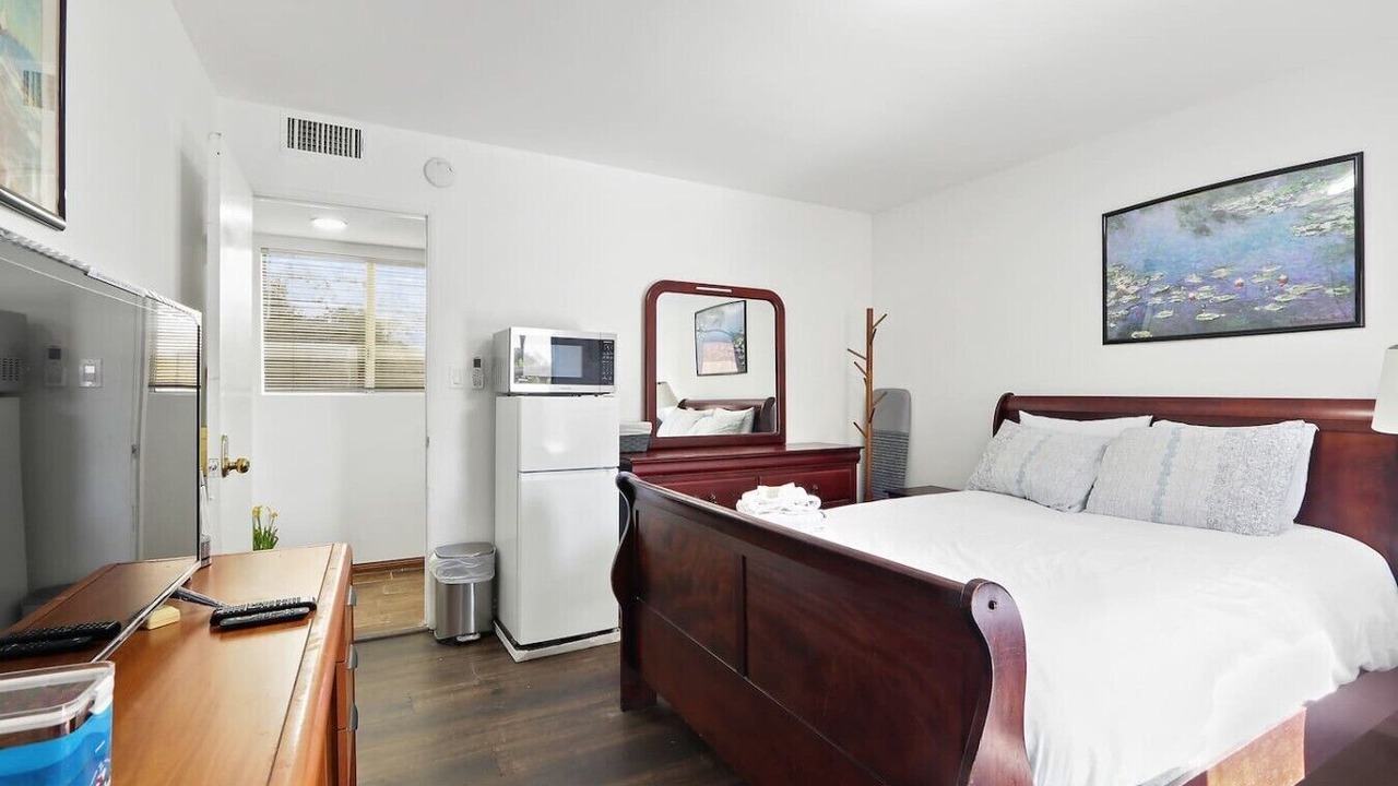 Photo of Bedroom in Azusa
