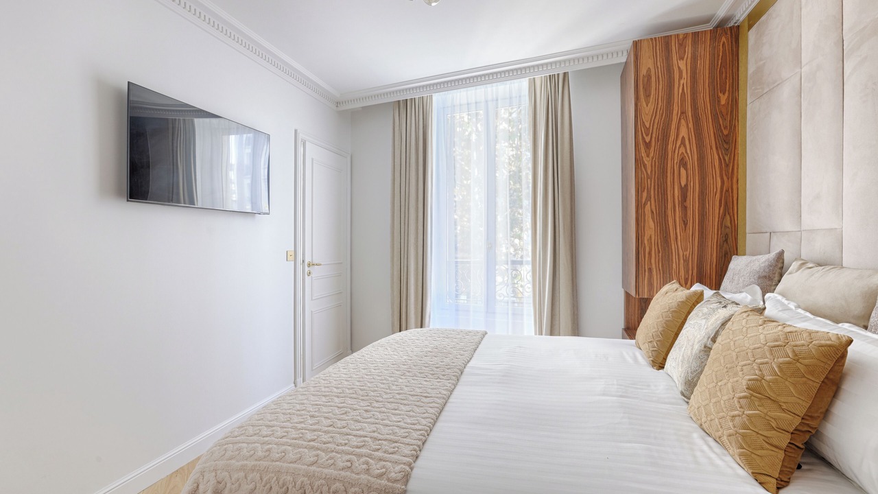 Photo of Bedroom in 14th Arrondissement