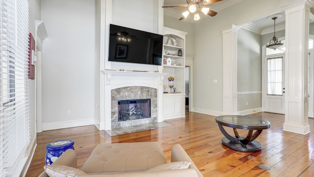 Photo of Livingroom in Prairieville