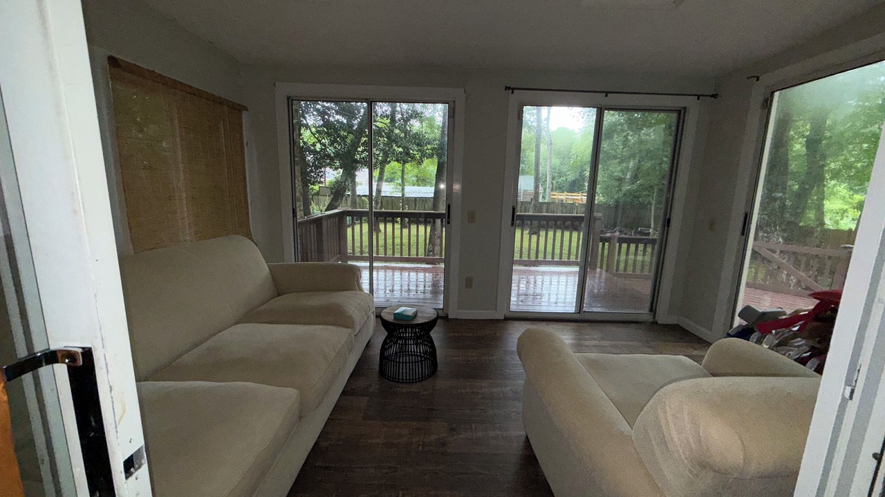 Photo of Livingroom in Centerville