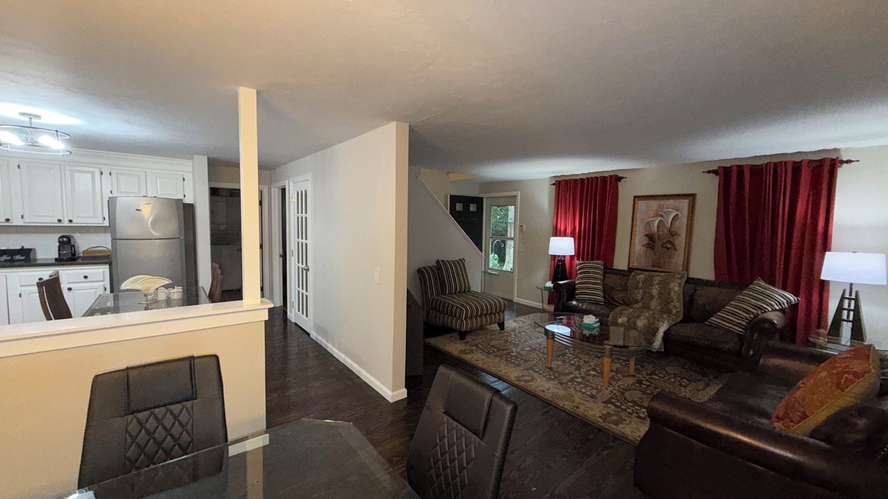 Photo of Livingroom in Centerville