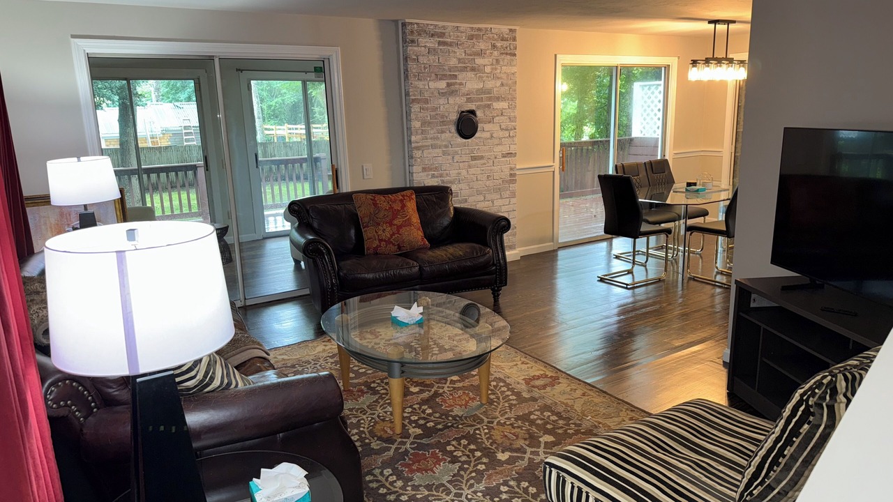 Photo of Livingroom in Centerville