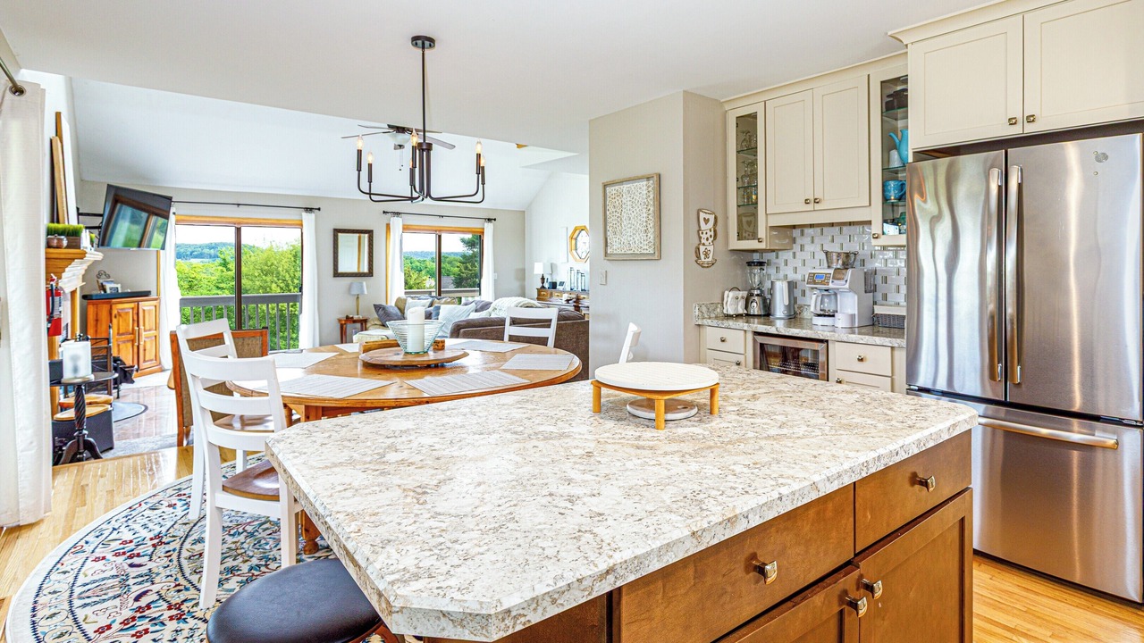 Photo of Kitchen in The Galena Territory