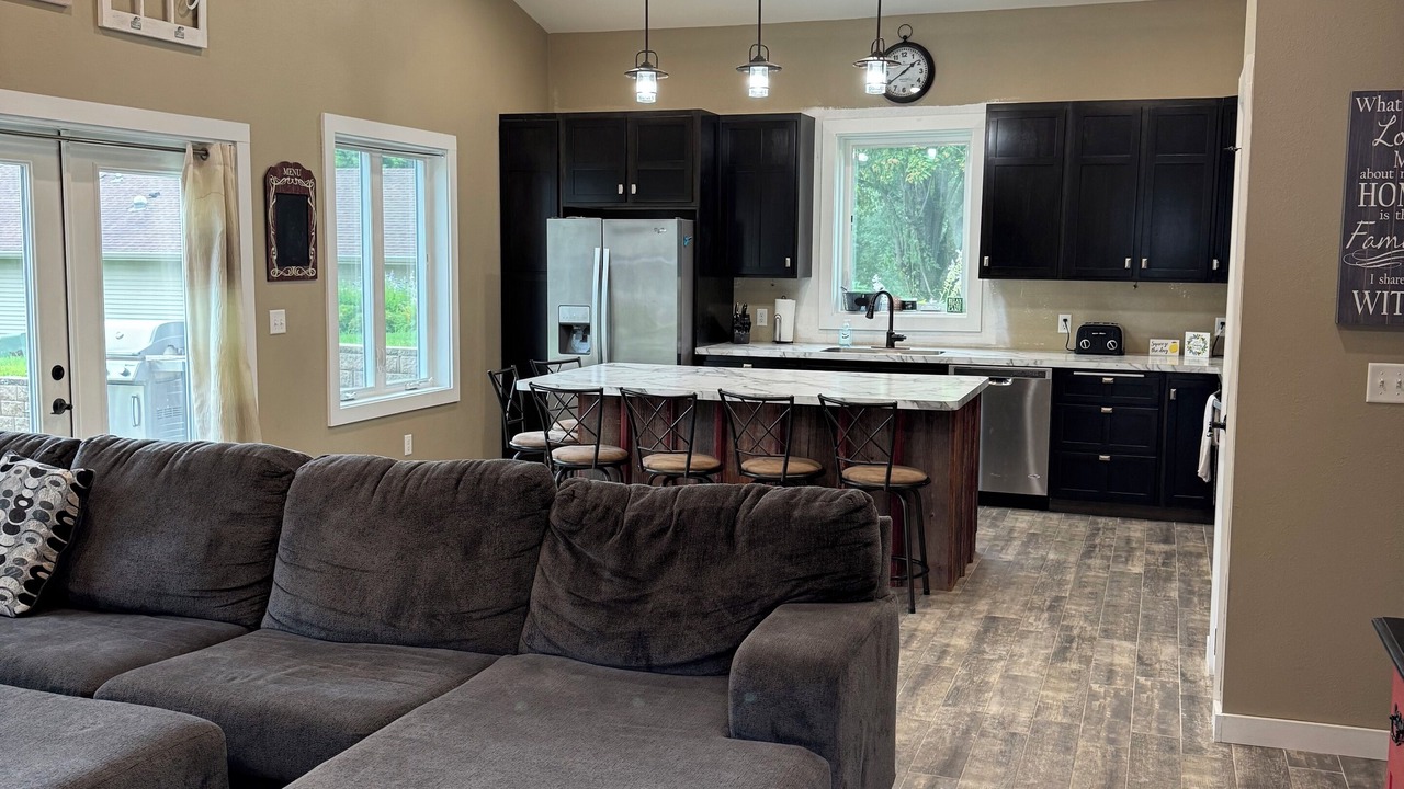 Photo of Livingroom in Alexandria