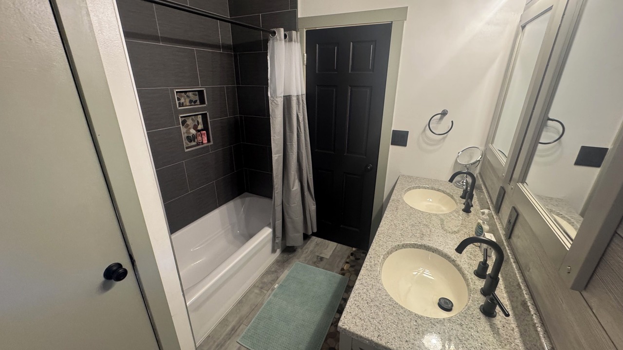 Photo of Bathroom in Duluth