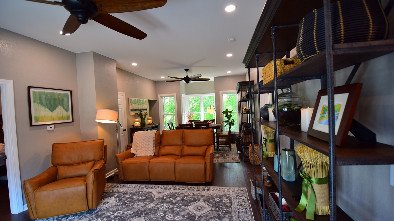 Photo of Livingroom in Iowa Falls