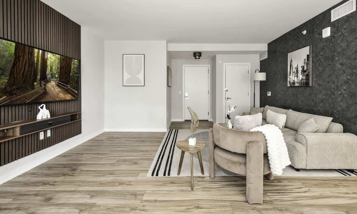 Photo of Bedroom in Crystal City