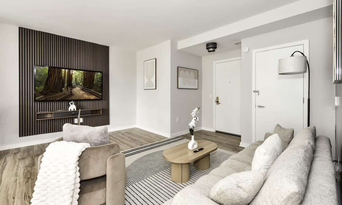 Photo of Bedroom in Crystal City