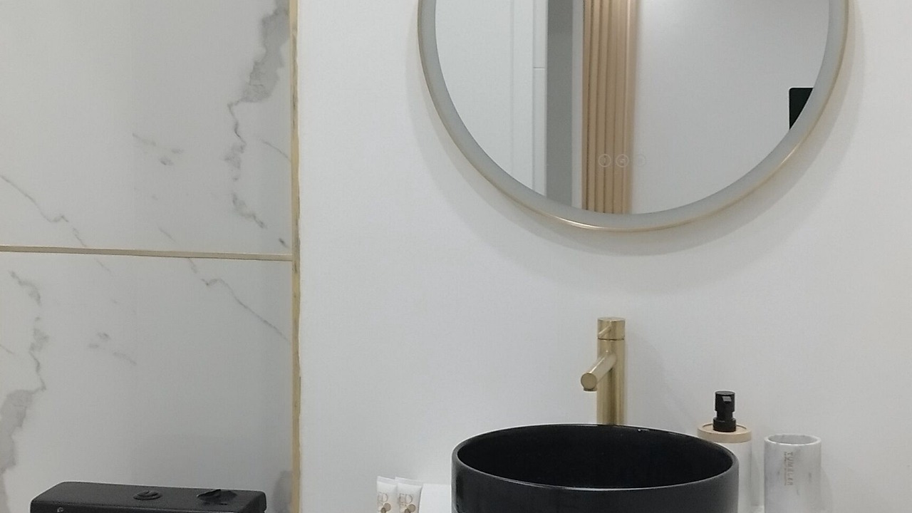 Photo of Bathroom in Survilliers