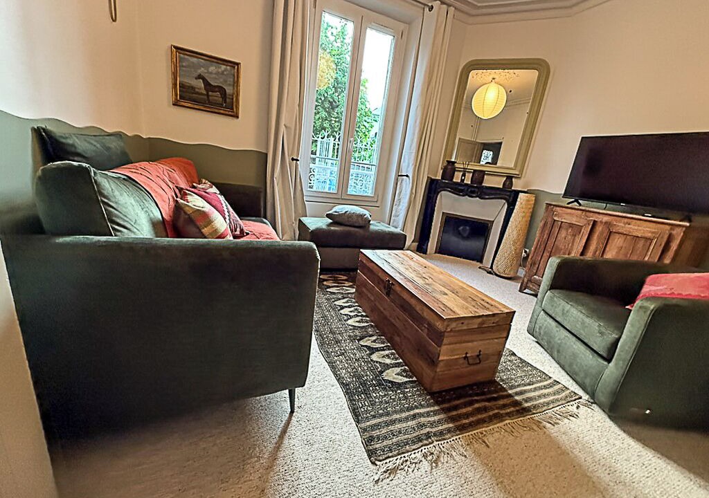 Photo of Livingroom in Chantilly