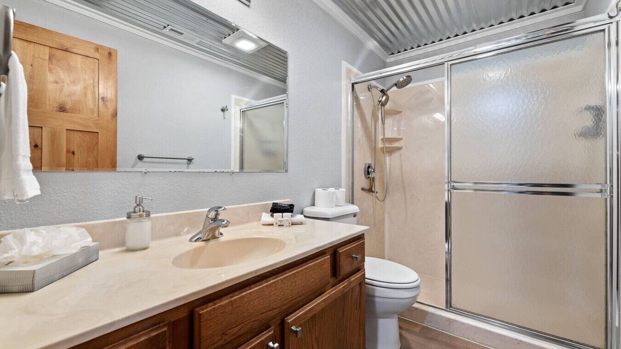 Photo of Bathroom in Rimrock