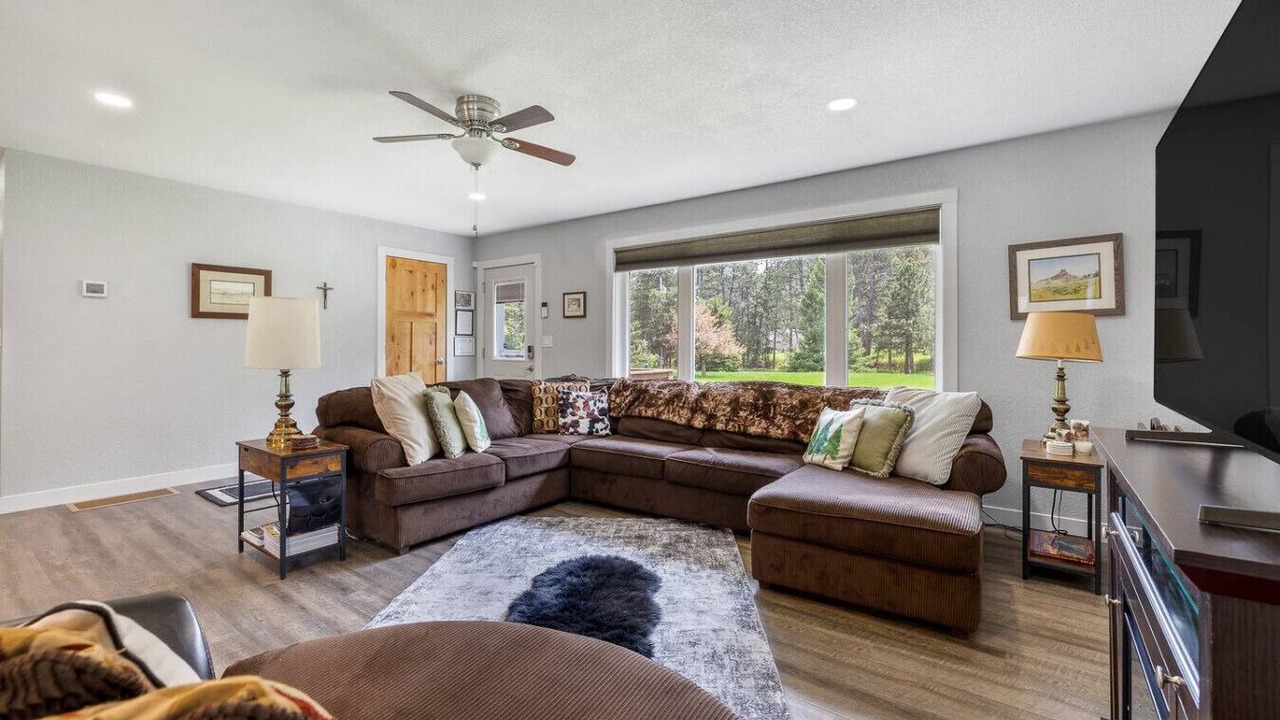 Photo of Bedroom in Rimrock