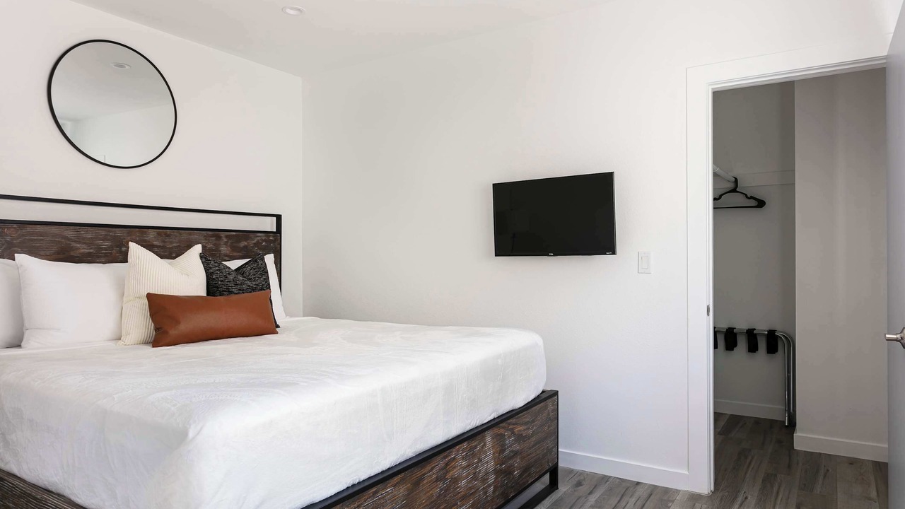 Photo of Bedroom in Rampart Village