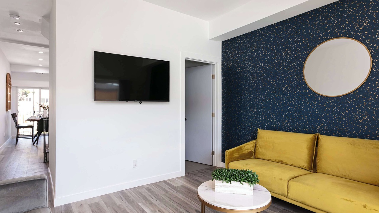 Photo of Livingroom in Rampart Village