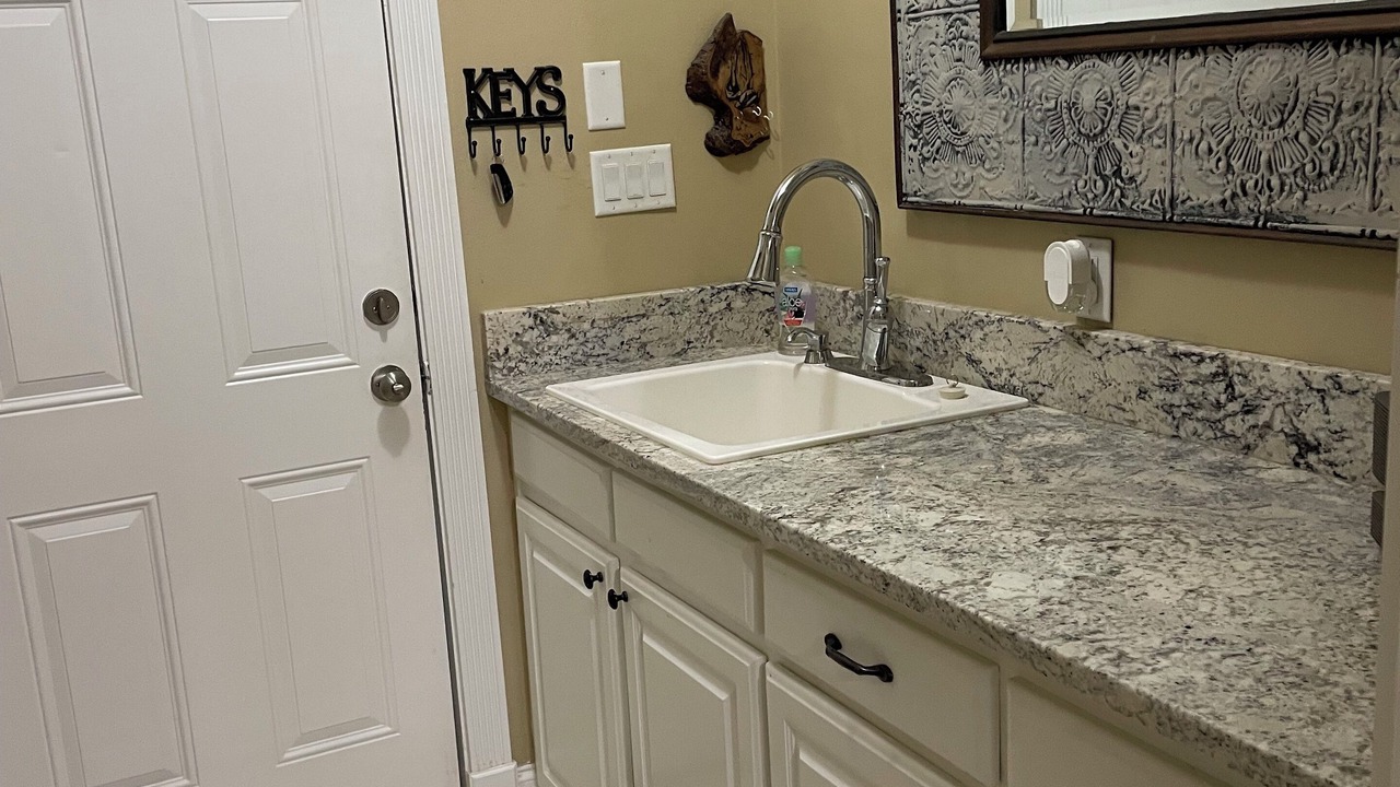 Photo of Bathroom in Maurepas