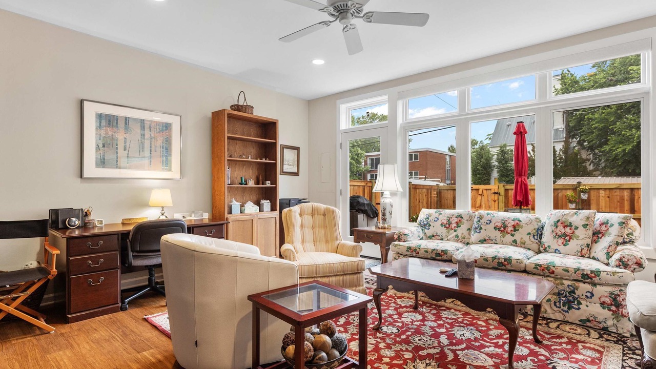 Photo of Livingroom in Old Town West