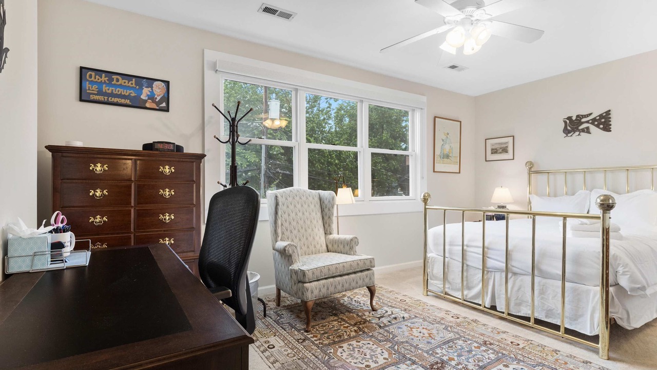 Photo of Bedroom in Old Town West