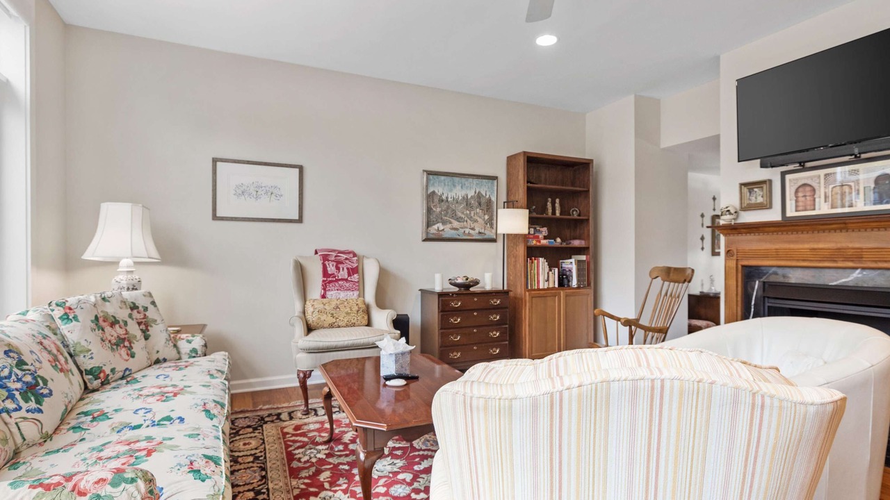 Photo of Livingroom in Old Town West