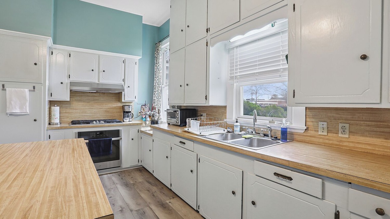 Photo of Kitchen in New Roads