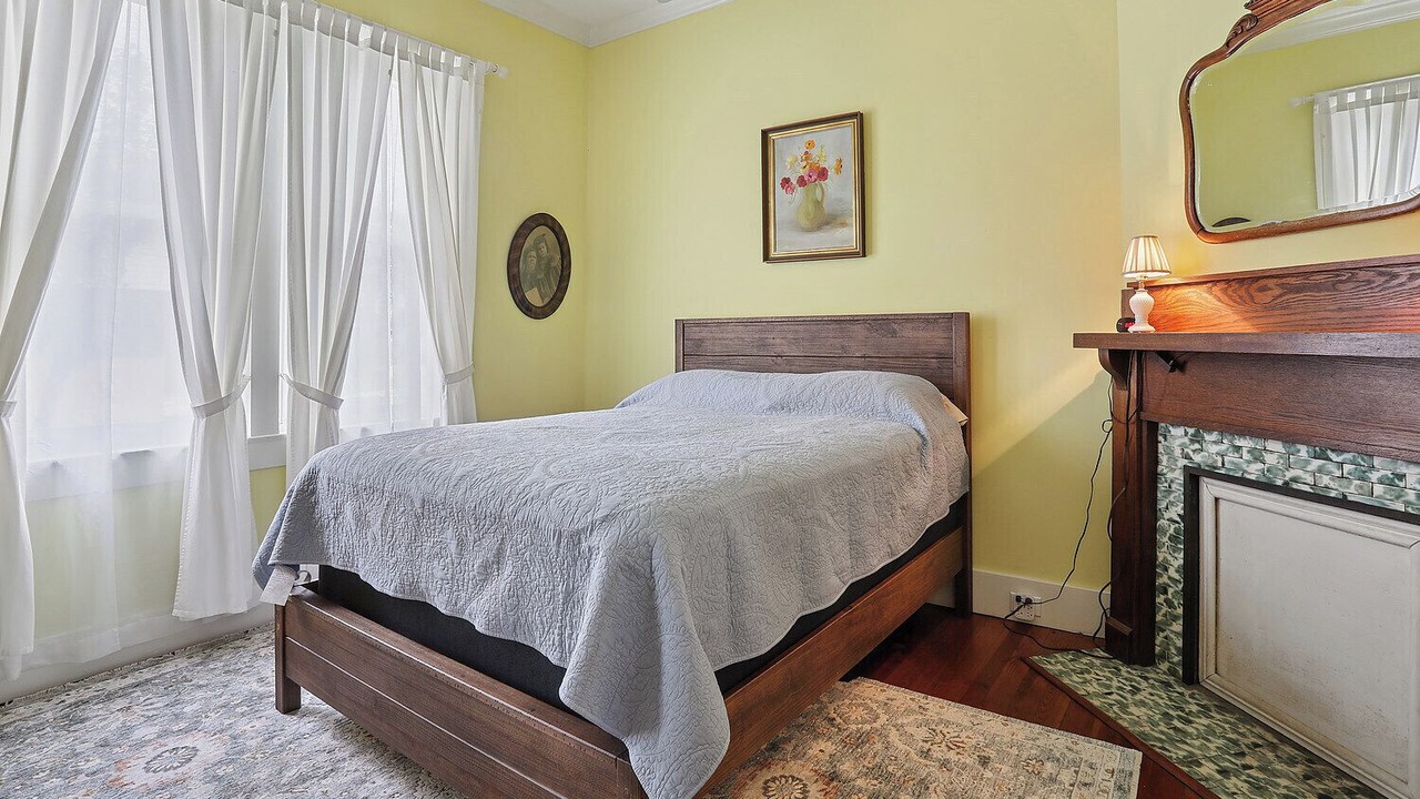 Photo of Bedroom in New Roads