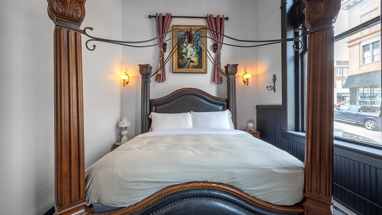 Photo of Bedroom in Downtown - Waterfront