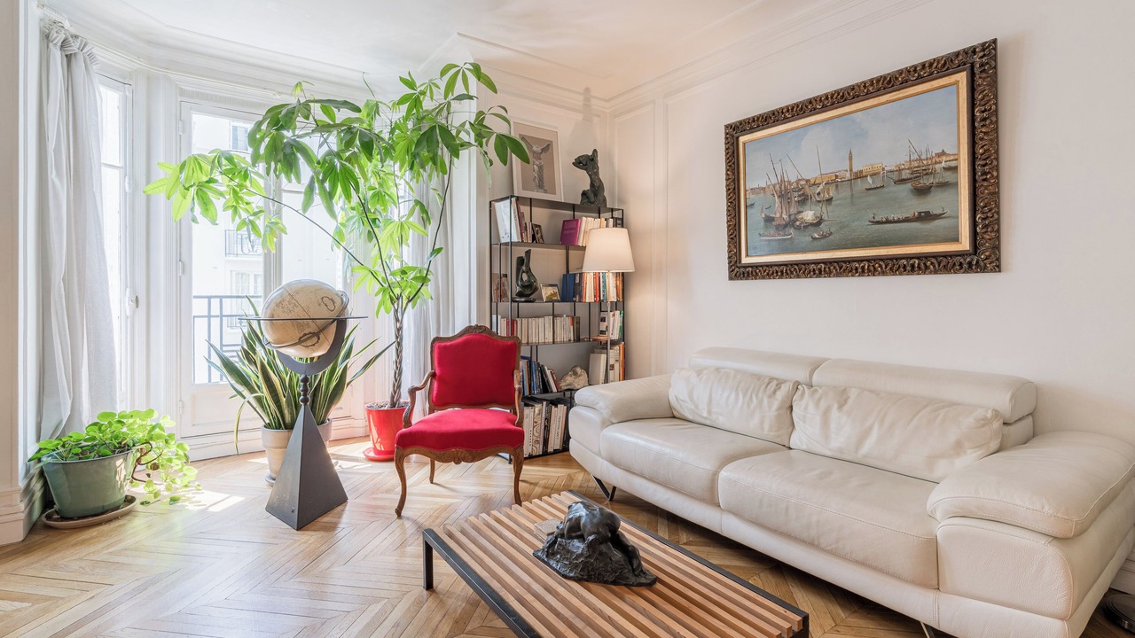Photo of Livingroom in Quartier de la Plaine-de-Monceaux
